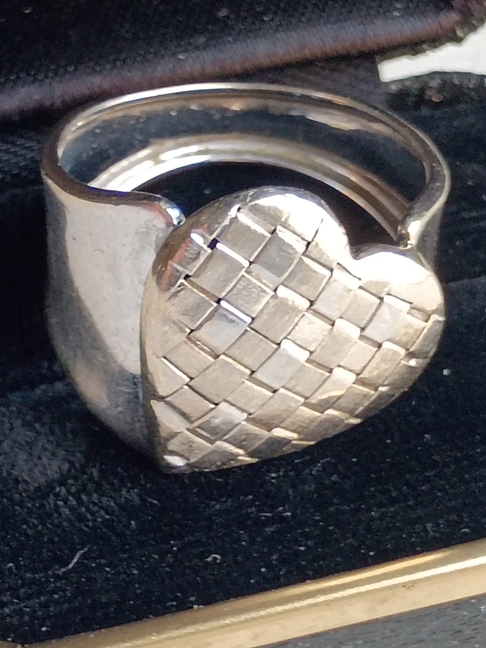 Solid 14k Wht Gold Milor Ring - Picture 2 of 10